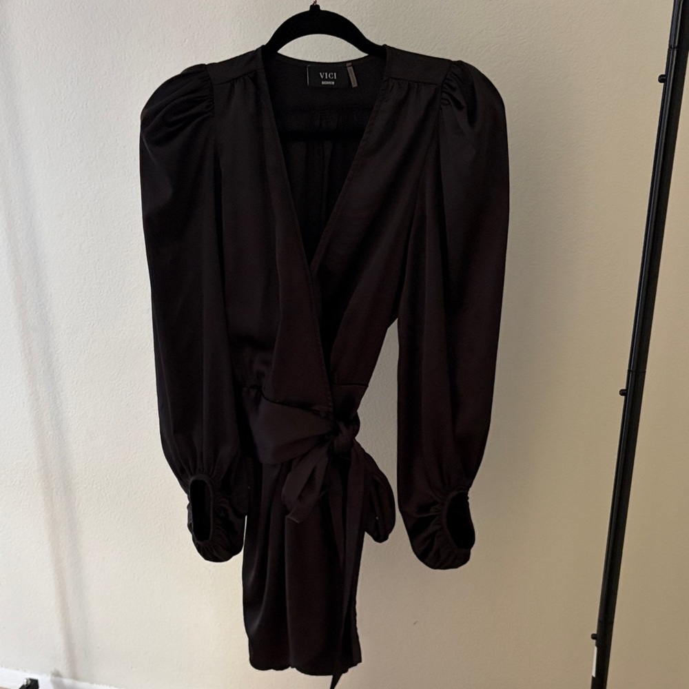 Vici Elegant Black Puff Sleeve Dress